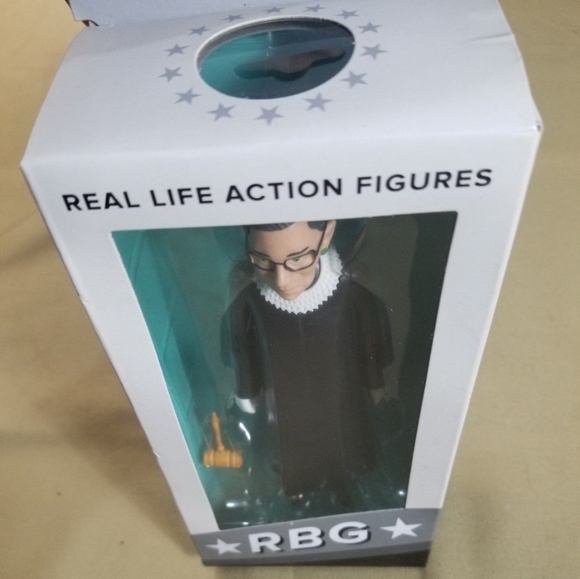 Collectible Justice Ruth Bader Ginsburg RBG Real Life Action Figure Doll NEW BOX - Picture 4 of 6